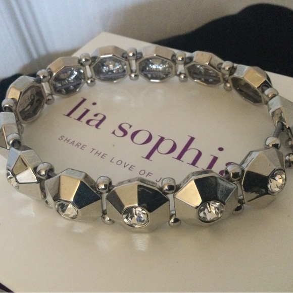 Lia Sophia Amplify Silver with Cut Crystals Stretch Bracelet - Picture 3 of 4